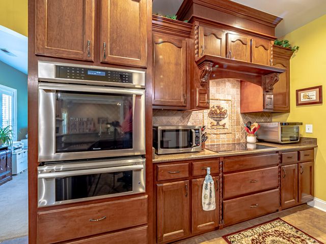 40 Lakewood Court, Sumter, SC 29150