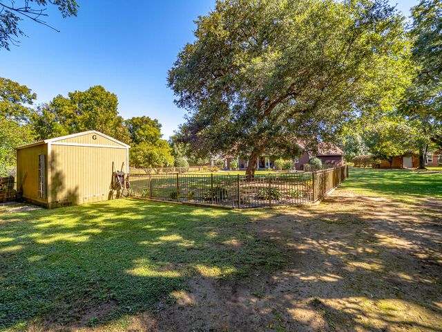 40 Lakewood Court, Sumter, SC 29150