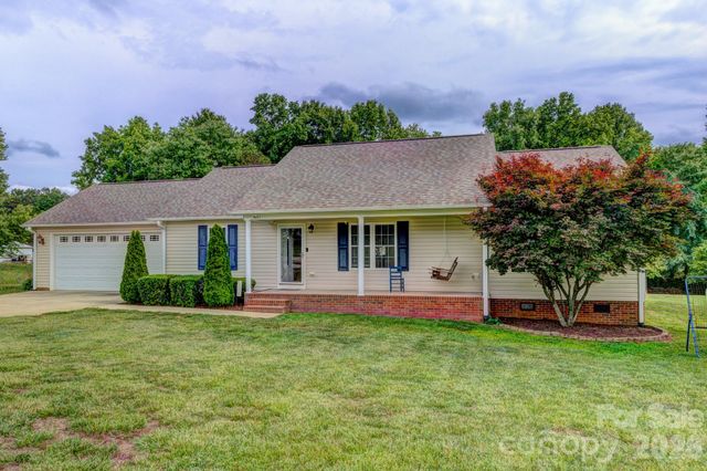 4671 Garys Place, Crouse, NC 28033