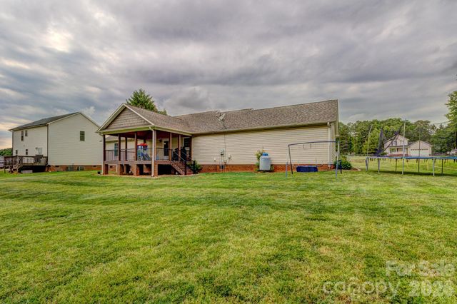 4671 Garys Place, Crouse, NC 28033