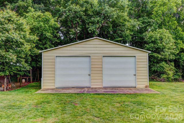 4671 Garys Place, Crouse, NC 28033