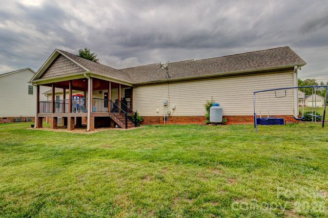 4671 Garys Place, Crouse, NC 28033