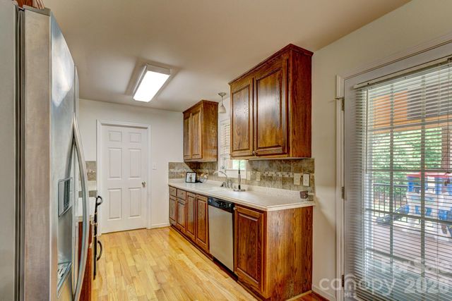 4671 Garys Place, Crouse, NC 28033