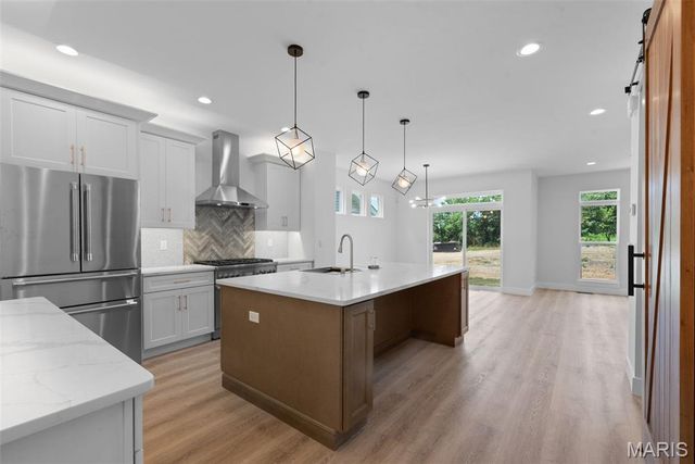 408 Spears Street, St Louis, MO 63127