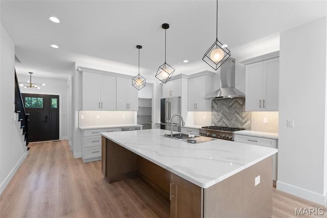 408 Spears Street, St Louis, MO 63127