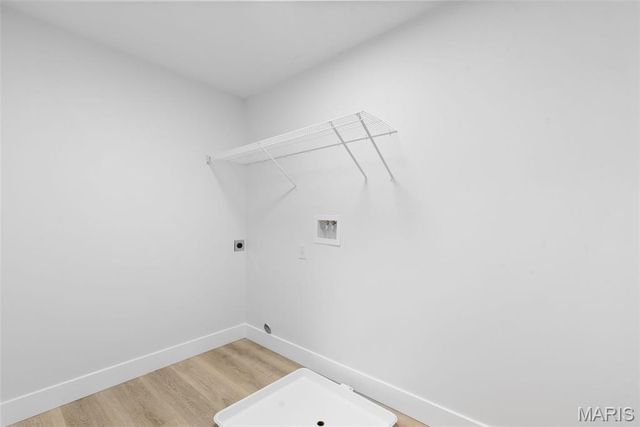 408 Spears Street, St Louis, MO 63127