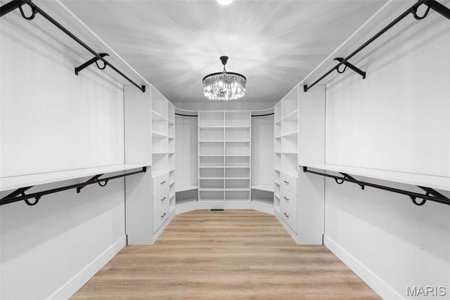 408 Spears Street, St Louis, MO 63127