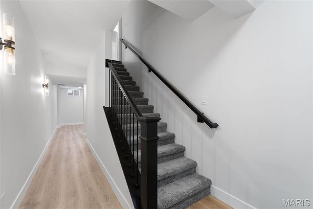 408 Spears Street, St Louis, MO 63127