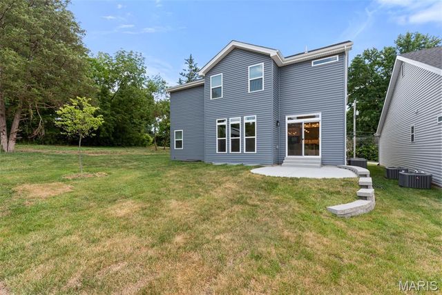 408 Spears Street, St Louis, MO 63127