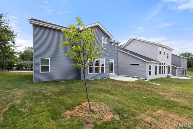 408 Spears Street, St Louis, MO 63127