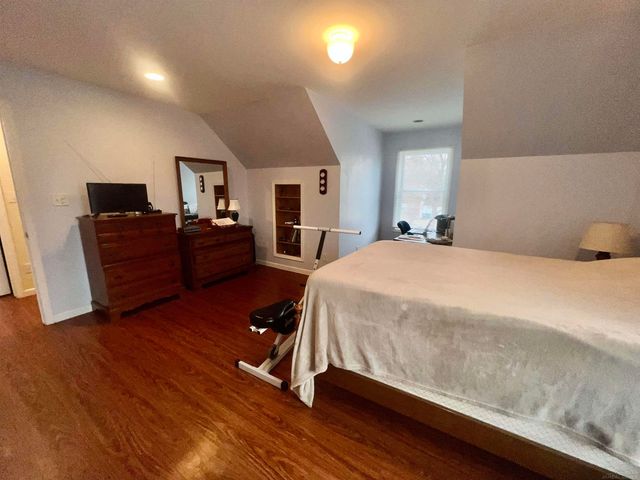 38524 Pineridge Street, Harrison Twp, MI 48045