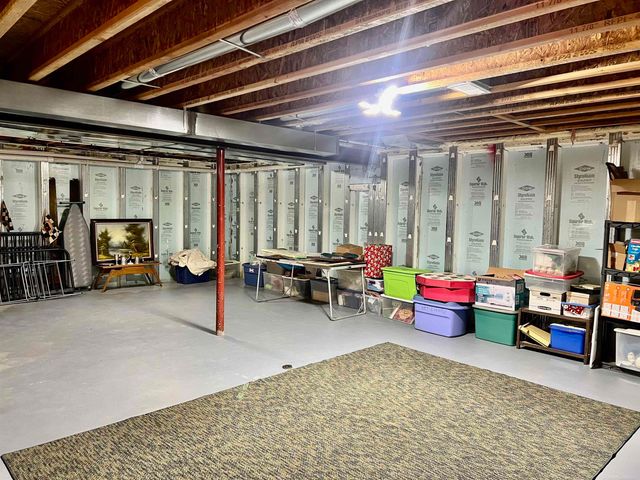 38524 Pineridge Street, Harrison Twp, MI 48045