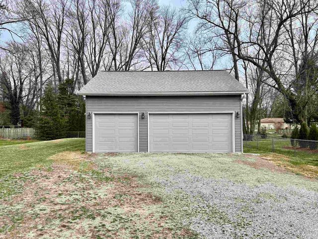 38524 Pineridge Street, Harrison Twp, MI 48045