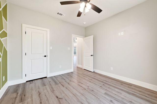 527 Limestone Circle, Mabank, TX 75147
