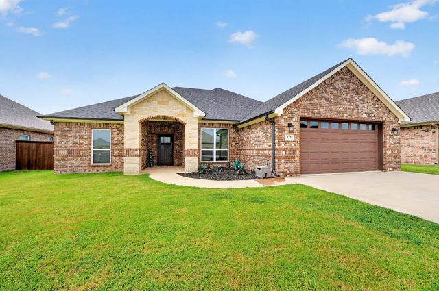 527 Limestone Circle, Mabank, TX 75147