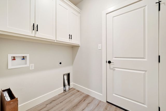 527 Limestone Circle, Mabank, TX 75147