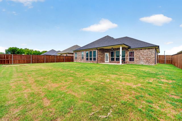 527 Limestone Circle, Mabank, TX 75147
