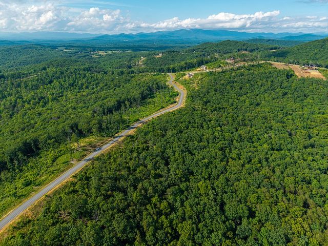 234 Highgrove Drive, Talking Rock, GA 30175