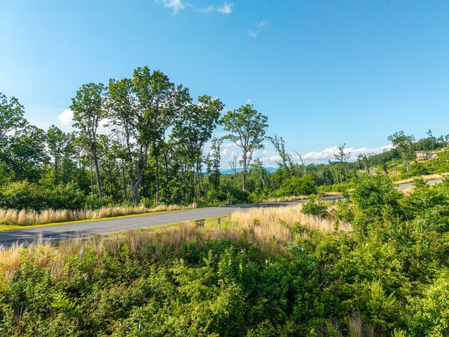 234 Highgrove Drive, Talking Rock, GA 30175