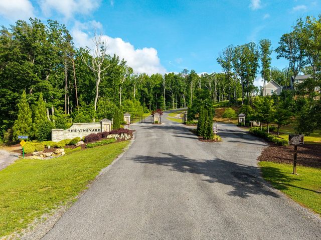 234 Highgrove Drive, Talking Rock, GA 30175