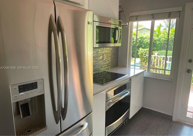 17 Marabella Avenue, Coral Gables, FL 33134
