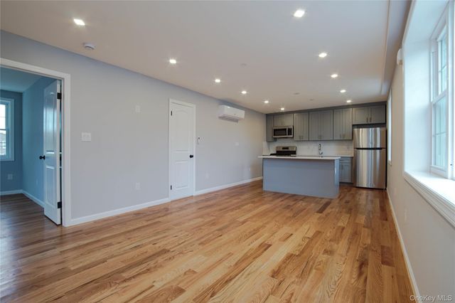 7036 70th Street, Glendale, NY 11385