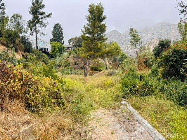 333 Wistaria Way, Sierra Madre, CA 91024