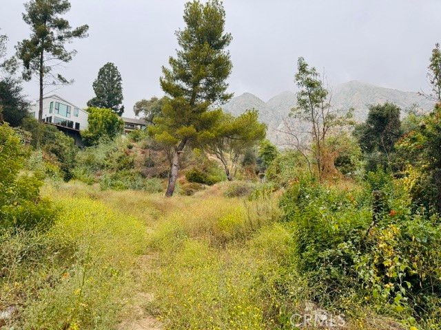 333 Wistaria Way, Sierra Madre, CA 91024