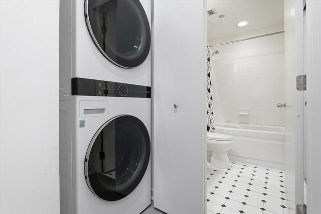 333 W Hubbard Street 1010, Chicago, IL 60654