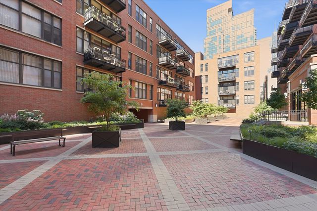 333 W Hubbard Street 1010, Chicago, IL 60654