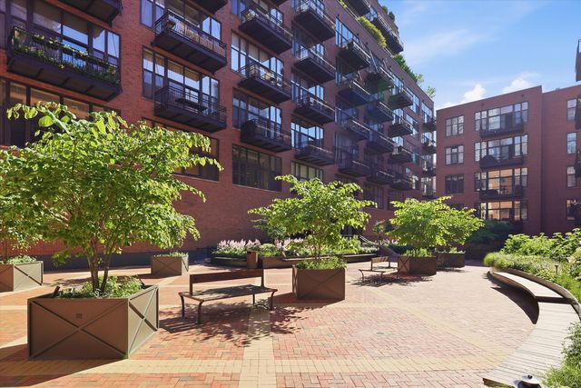 333 W Hubbard Street 1010, Chicago, IL 60654