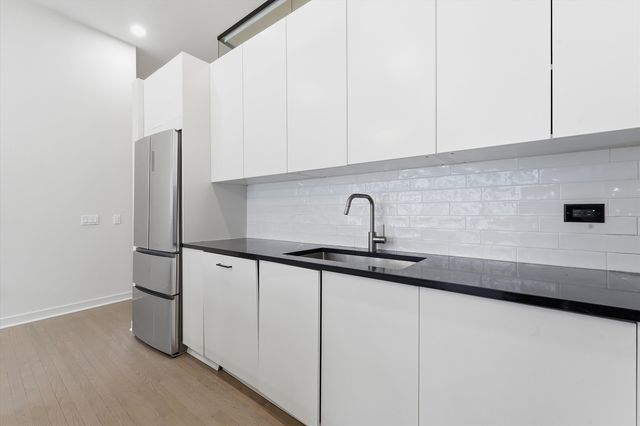 333 W Hubbard Street 1010, Chicago, IL 60654