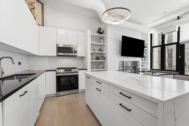 333 W Hubbard Street 1010, Chicago, IL 60654