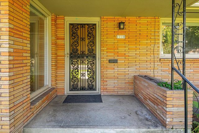1110 E 28th Ave, Spokane, WA 99203