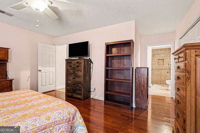 220 Hayward Lane, Lawrenceville, GA 30044