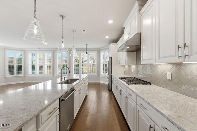 10210 Sablewood Drive 114, Raleigh, NC 27617