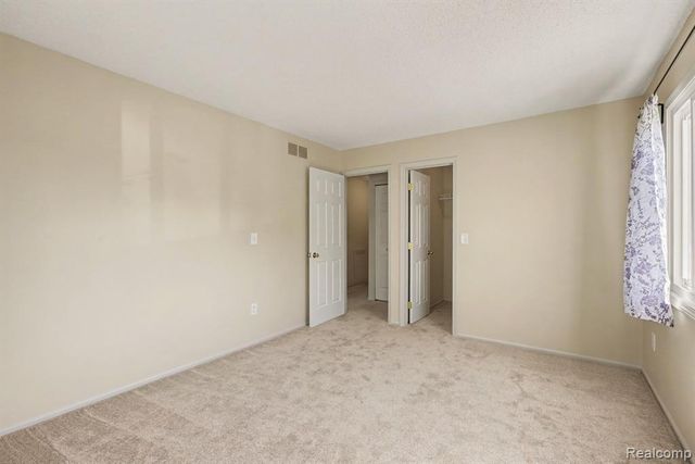 38101 Carolon Boulevard, Westland, MI 48185