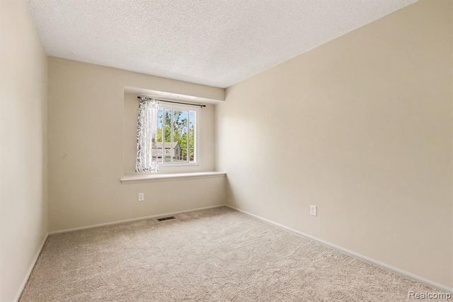 38101 Carolon Boulevard, Westland, MI 48185