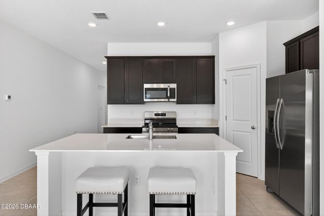 2212 Green Valley Street, Daytona Beach, FL 32124