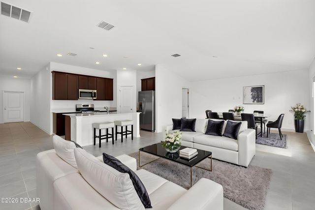 2212 Green Valley Street, Daytona Beach, FL 32124