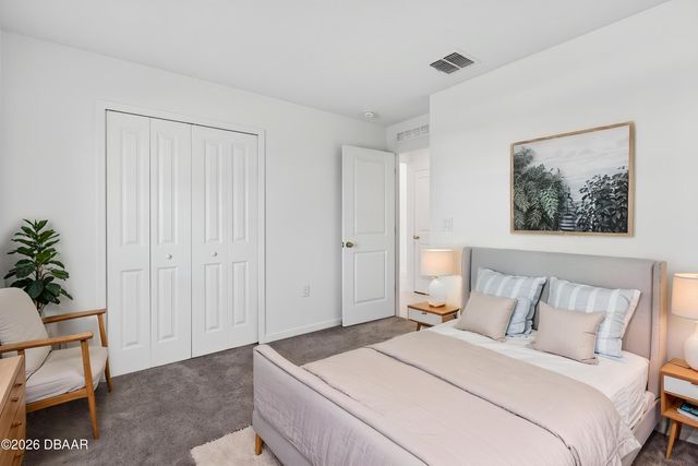 2212 Green Valley Street, Daytona Beach, FL 32124