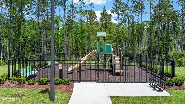 2212 Green Valley Street, Daytona Beach, FL 32124