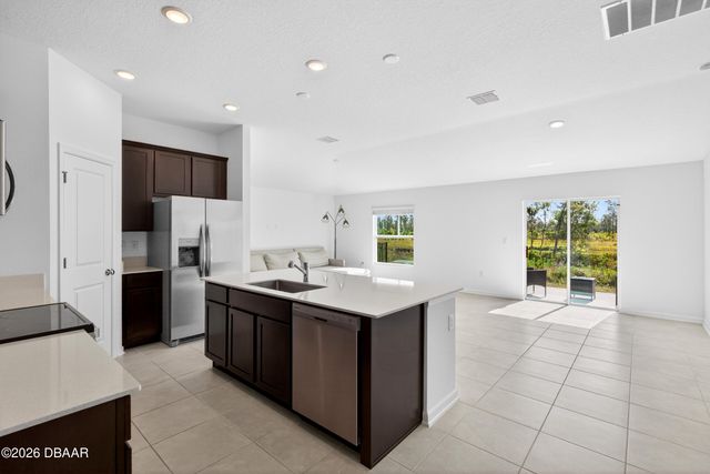 2212 Green Valley Street, Daytona Beach, FL 32124