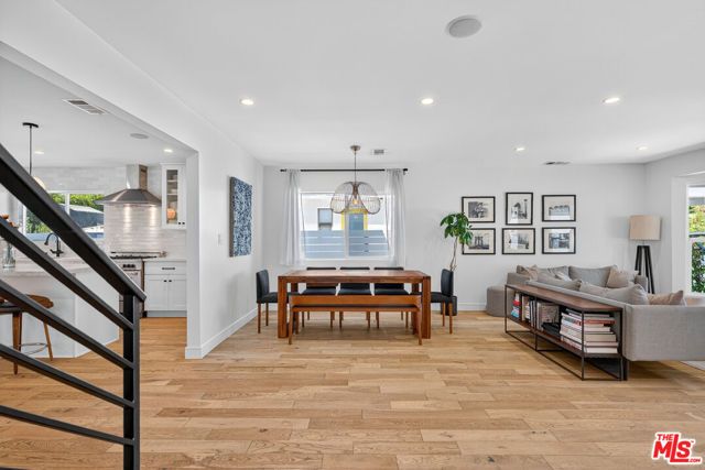 3867 Lyceum Avenue, Los Angeles, CA 90066