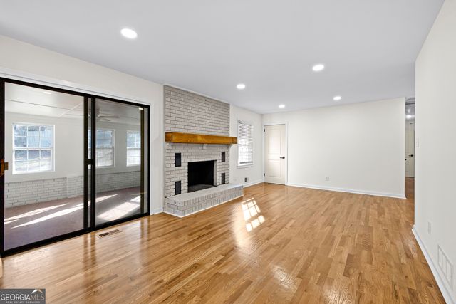 201 Smithstone Path, Fayetteville, GA 30214