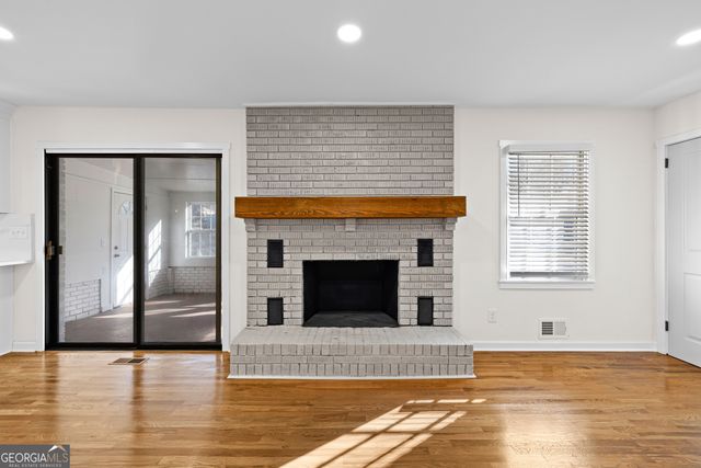 201 Smithstone Path, Fayetteville, GA 30214