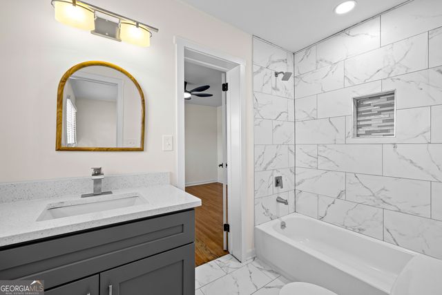 201 Smithstone Path, Fayetteville, GA 30214