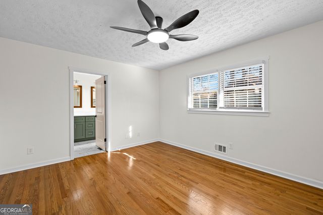 201 Smithstone Path, Fayetteville, GA 30214