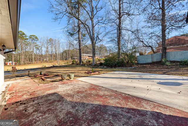 201 Smithstone Path, Fayetteville, GA 30214