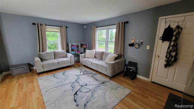 1478 Vinewood Street, Auburn Hills, MI 48326